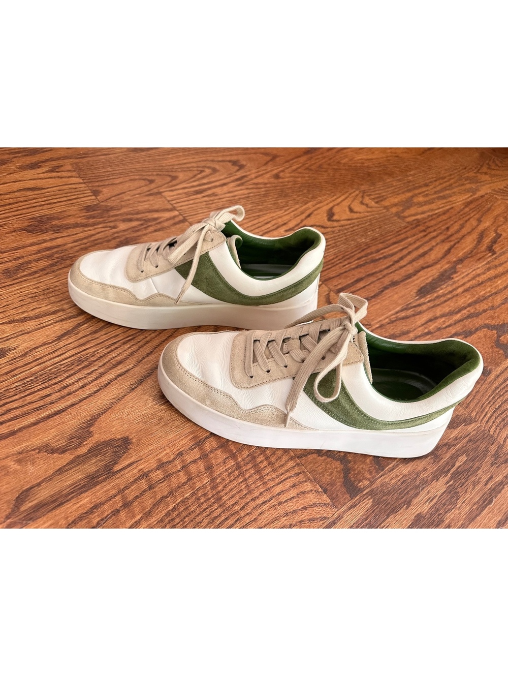 Vince Women's Warren Court Platform Sneakers in White and Green Leather Size 8.5